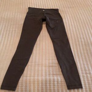 Lululemon Black midrise tights size 4